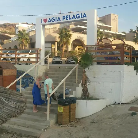 With 180 Degree Sea View - Sleeps 2-6